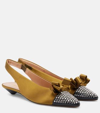 Chlo&eacute; Alba 20 embellished satin slingback pumps