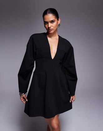 Asos Vestito corto nero strutturato con scollo profondo, maniche a palloncino e cuciture a vista sulle coppe