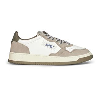 Autry Medalist Low - male - Autry - Sneakers - White - 10 UK - Shoes