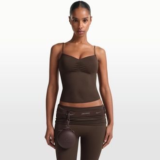 Nike SKIMS Womens Hardshell Round Case in Brown | S1016135-220