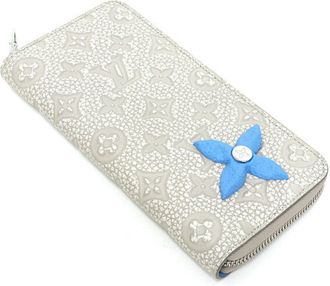 Louis Vuitton Taurillon White Leather Long Wallet (Bi-Fold) (Pre-Owned)