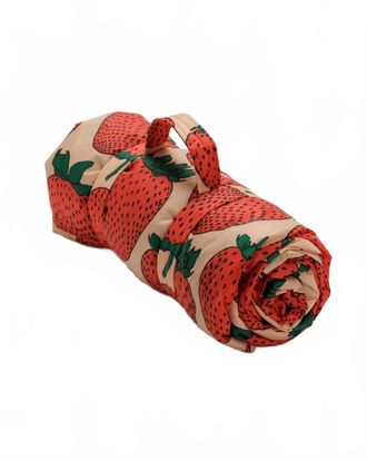 Baggu Quilted Ripstop Puffy Picnic Blanket In Strawberry