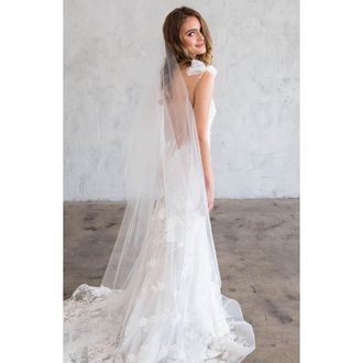 Brides & Hairpins Pacal Double Layer Floor Length Veil in Ivory at Nordstrom