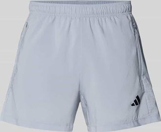 adidas Shorts mit Label-Print in Mittelgrau, Gr&ouml;&szlig;e XXL