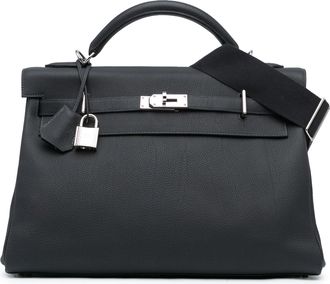 Herm&egrave;s Kelly Schoudertas
