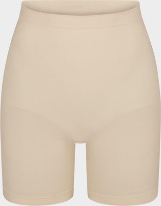 SKIMS Seamless Sculpt Mid-Thigh Shorts