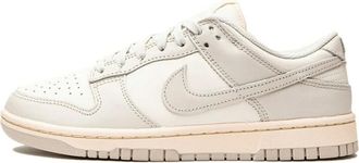 Nike Dunk Low - Dames - Sport - Beige - Maat: 38 EU Leer