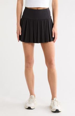 DKNY Court Piqu&eacute; Pleated Tennis Skort in Black at Nordstrom Rack, Size X-Small