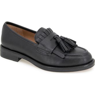 Gentle Souls Cydney Tassel Kiltie Penny Loafer in Black Leather at Nordstrom Rack, Size 6.5