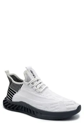 Akademiks Fit 5.0 Sneaker in White at Nordstrom Rack, Size 11