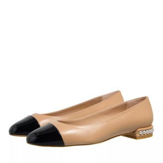 Stuart Weitzman Loafers - Pearl Flat - beige - Loafers for ladies