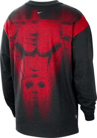 Nike Chicago Bulls Standard Issue Nike Mens Dri-FIT Long-Sleeve Basketball Top in Black | II3974-010