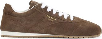 Prada Schoenen, Dames, Bruin, 40 EU, Suède, Bruine Sneakers voor Vrouwen Aw 25