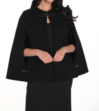 Frank Lyman Design Knite Cape In Black