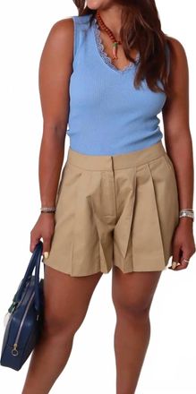 English Factory Tuck Detailed Shorts In Khaki