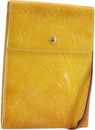 Louis Vuitton Pre-owned Cross Body Bags, female, Yellow, Size: ONE SIZE Pre-owned Patent Leather Crossbody Pouch