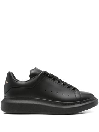 Alexander McQueen Oversized leather low-top sneakers - men - Calf Leather/Rubber/Calf Leather - 40 - Black