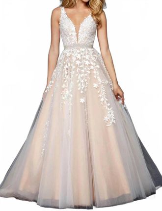 Sherri Hill Sleeveless Laceball Gown In Ivory Nude