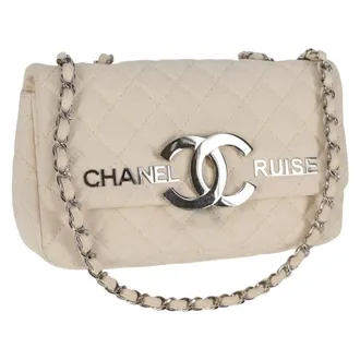 Chanel Cruise Flap Bag Quilted Canvas White Canvas Handbag (Pre-Owned)