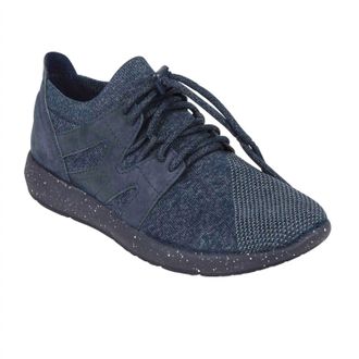 Earth Womens Blaze Shoes In Navy Fabric Netting