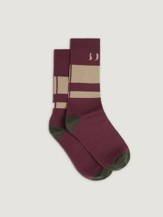 Born Living Yoga Eume Socks Dark Cherry