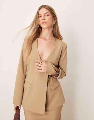 Pretty Lavish Blazer color cammello senza colletto in coordinato-Neutro