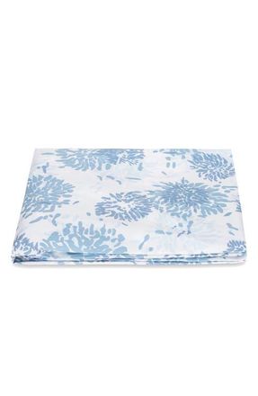 Matouk Chrysanthemum 500 Thread Count Fitted Sheet in Blue at Nordstrom, Size California King