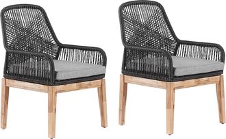 Beliani Conjunto 2 Sillas De Jard&iacute;n Negras Al Aire Libre Mimbre Polipropileno Estructura De Acero Patas De Madera De Acacia Comedor Dise&ntilde;o Moderno Olbia