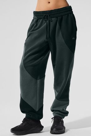 Alo | Make Waves Sweatpant in Charcoal Green Tonal, Size: XS WOMEN/XXS MEN