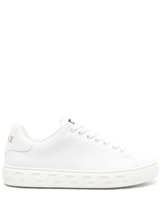 Versace: White Shoes / Footwear now up to −75% | Stylight