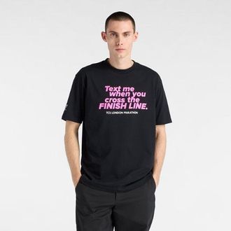 New Balance Hombre London Edition Finisher Graphic T-Shirt en Negro, Algod&oacute;n, Talla XS