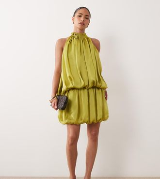 Asos Petite ASOS DESIGN Petite - Vestito corto in raso verde oliva a balze allacciato al collo-Multi