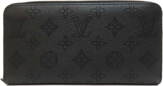 Louis Vuitton Black Noir Mahina Leather Leather Long Wallet (Bi-Fold) (Pre-Owned)