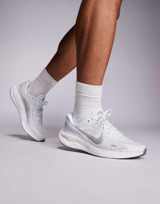 Nike Journey Run - Sneakers grigio
