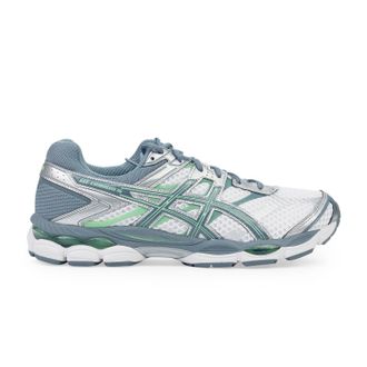Asics White / Ironclad Gel-Cumulus 16 Sneaker