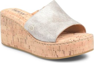 B&oslash;rn Shilo Platform Wedge Sandal in Light Gold Metallic at Nordstrom, Size 11