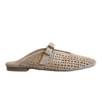 Bibi Lou Womens Maia Flat Shoes In Beige