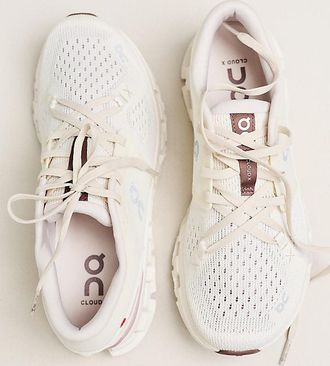 On Cloud X 4 Sneakers