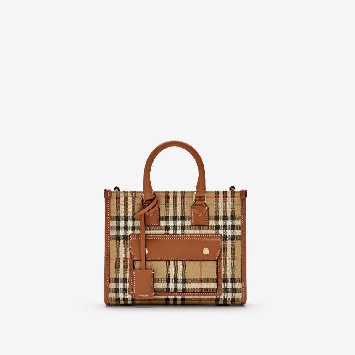 トートバッグ BURBERRY FREYA MINI TOTE Burberry Mini Freya Tote from $1,750.00 - on Stylight