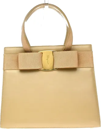 Ferragamo Convertible Vara Bow Tote Leather Beige Leather Handbag (Pre-Owned)