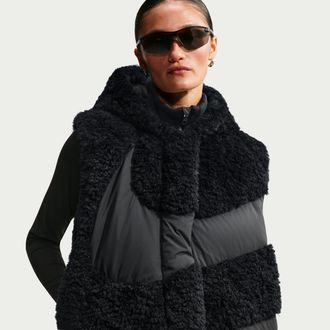 Nike Womens Nike Sportswear Swoosh Series Loose Therma-FIT Hooded Down Vest in Black | IO9656-010