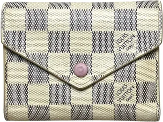 Louis Vuitton Rose Ballerine Wallet (Tri-Fold) (Pre-Owned)
