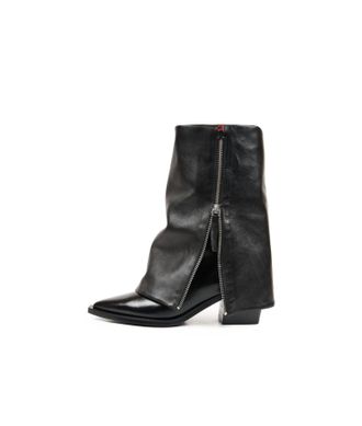 Halmanera Womens Foldover Lug Sole Boot In Black