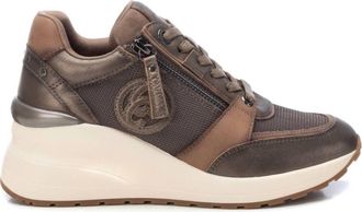 Xti Womens Casual Trainer Sneakers In Plumb