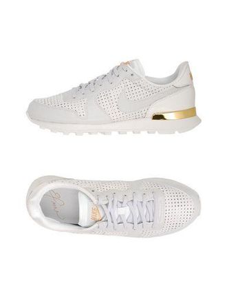 Nike INTERNATIONALIST PREMIUM QS