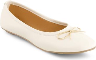 Andrea Womens Pointed Toe Ballerinas In Beige