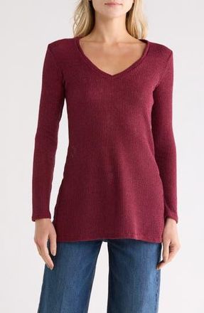 Go Couture V-Neck Tunic Sweater in Chilli Oil at Nordstrom Rack, Size X-Large