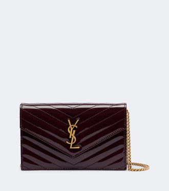 Saint Laurent Cartera con cadena Cassandre Envelope de piel