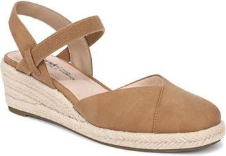 Life Stride Pilar Slingback Espadrille Platform Wedge Sandal in Tan at Nordstrom, Size 9.5