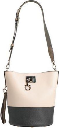 Ferragamo BAGS - Shoulder bags sur YOOX.COM